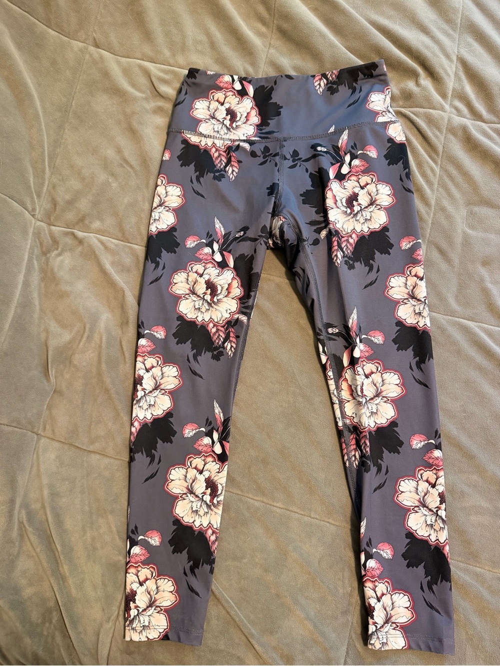 Small Floral Gray Leggings